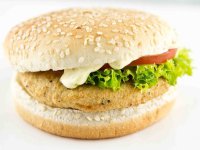 Mega famous chickenburger - Famous Mister Chicken Roosendaal