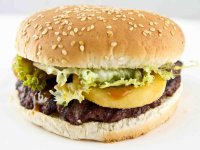 Mega Sweet onion beefburger menu - Famous Mister Chicken Roosendaal