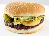 Sweet onion beefburger - Famous Mister Chicken Roosendaal